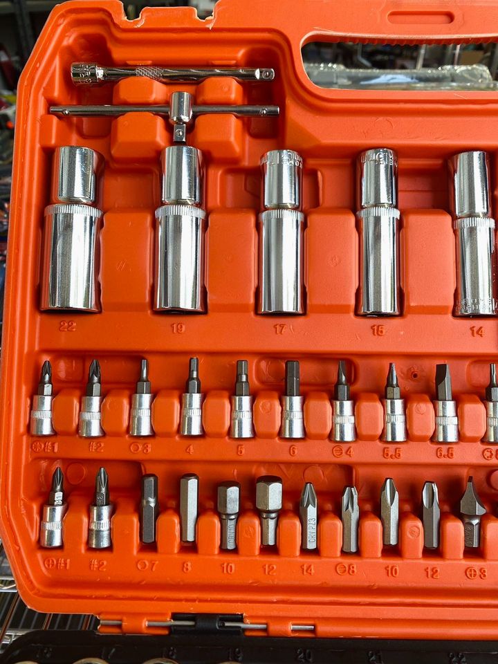 108Pcs Mechanics Tool Set Kit 6-Point Socket Ratchet Wrench Repair Toolset Case