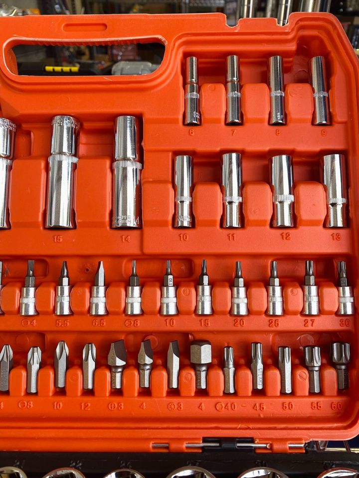 108Pcs Mechanics Tool Set Kit 6-Point Socket Ratchet Wrench Repair Toolset Case