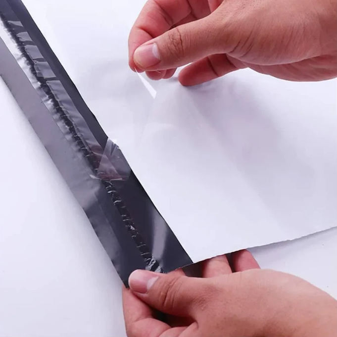 100Pcs 32x45cm Poly Mailers Self Sealing Shipping Bags