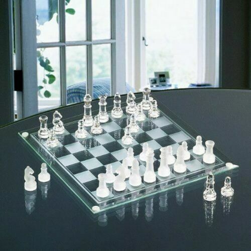 32pcs Glass Chess Set Frosted Board Game Elegant Crystal Queen's Gambit Display